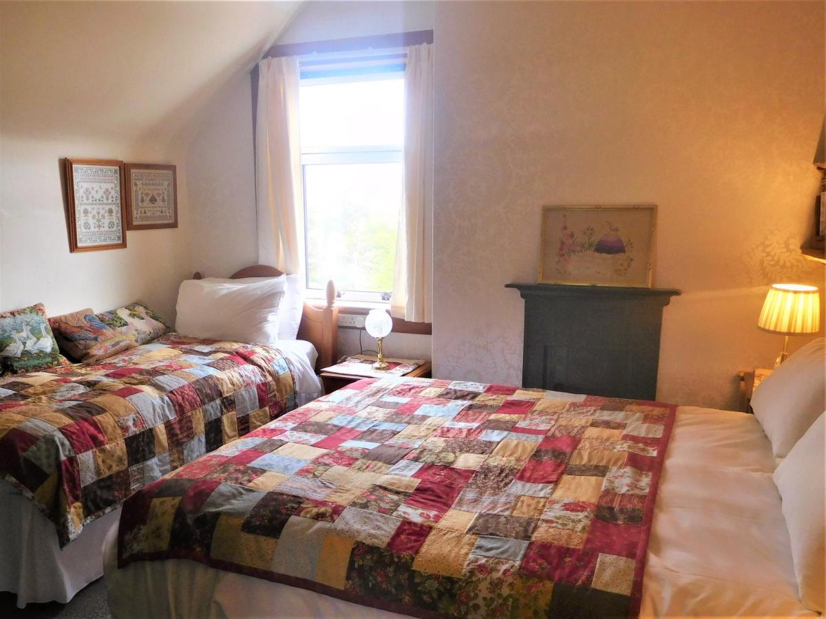 Oaklands Bed And Breakfast Fort Augustus Exterior foto